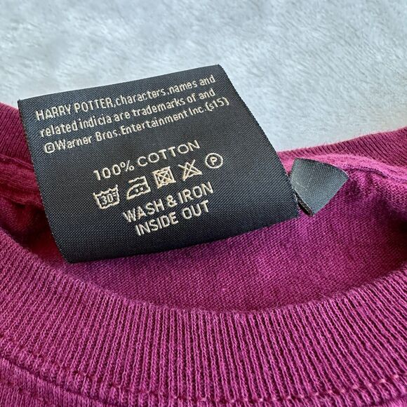 The Harry Potter Shop Shirt Adult Medium Red Platform 9 3/4 Graphic Tee Maroon - Picture 4 of 10